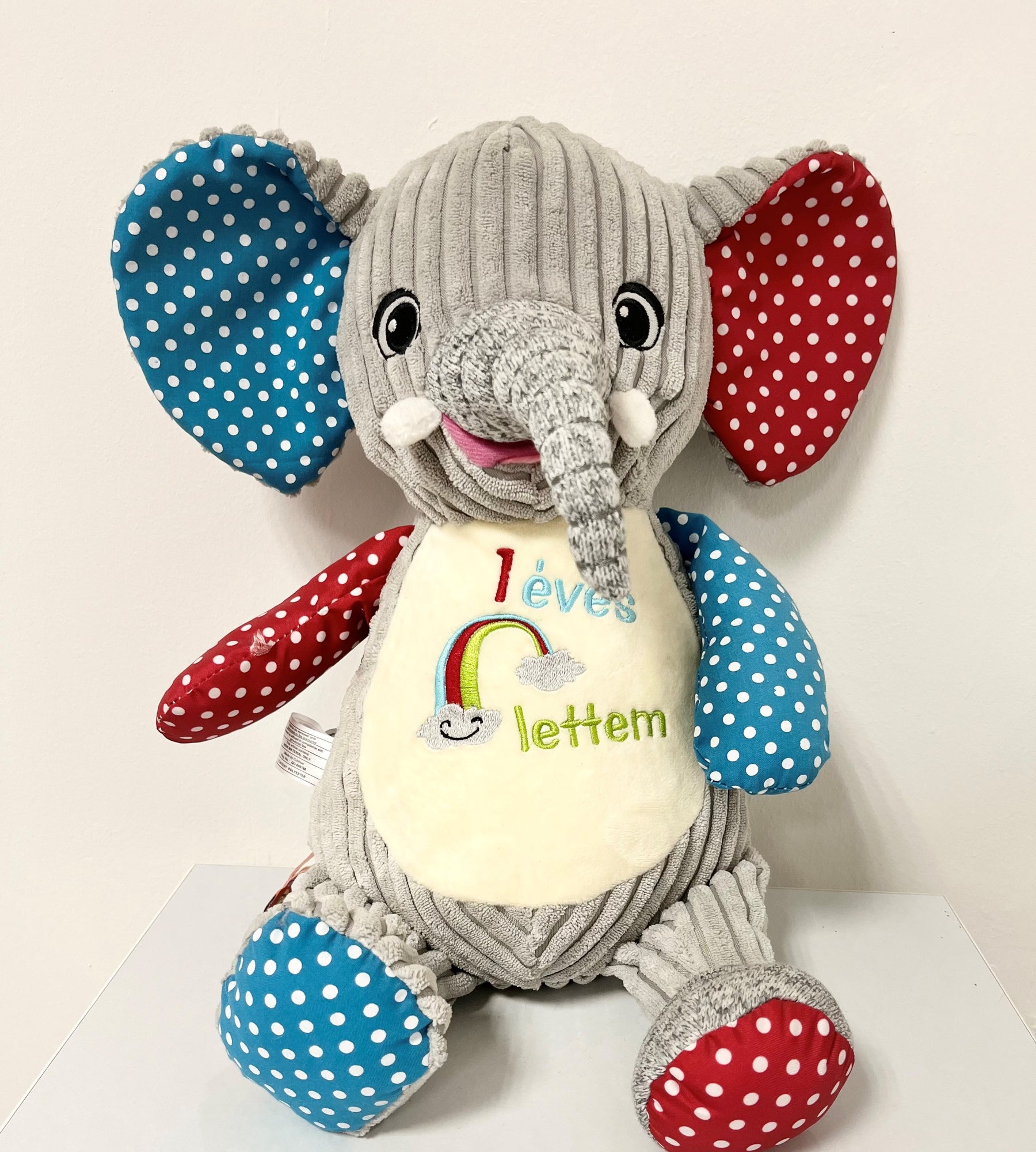 1 éves lettem - hímzett elefánt plüss